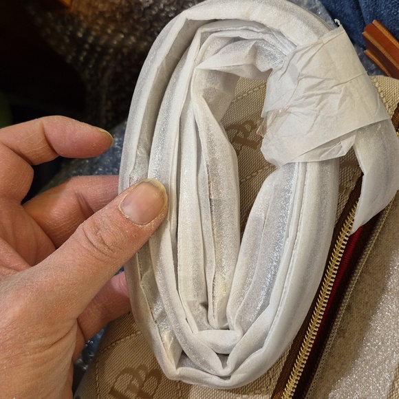 Dooney & Bourke Beige Monogram Clutch - Picture 5 of 8